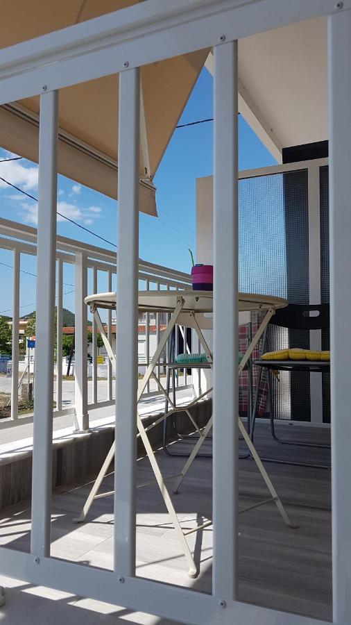 Eva Beach Studio Néa Péramos Exterior foto