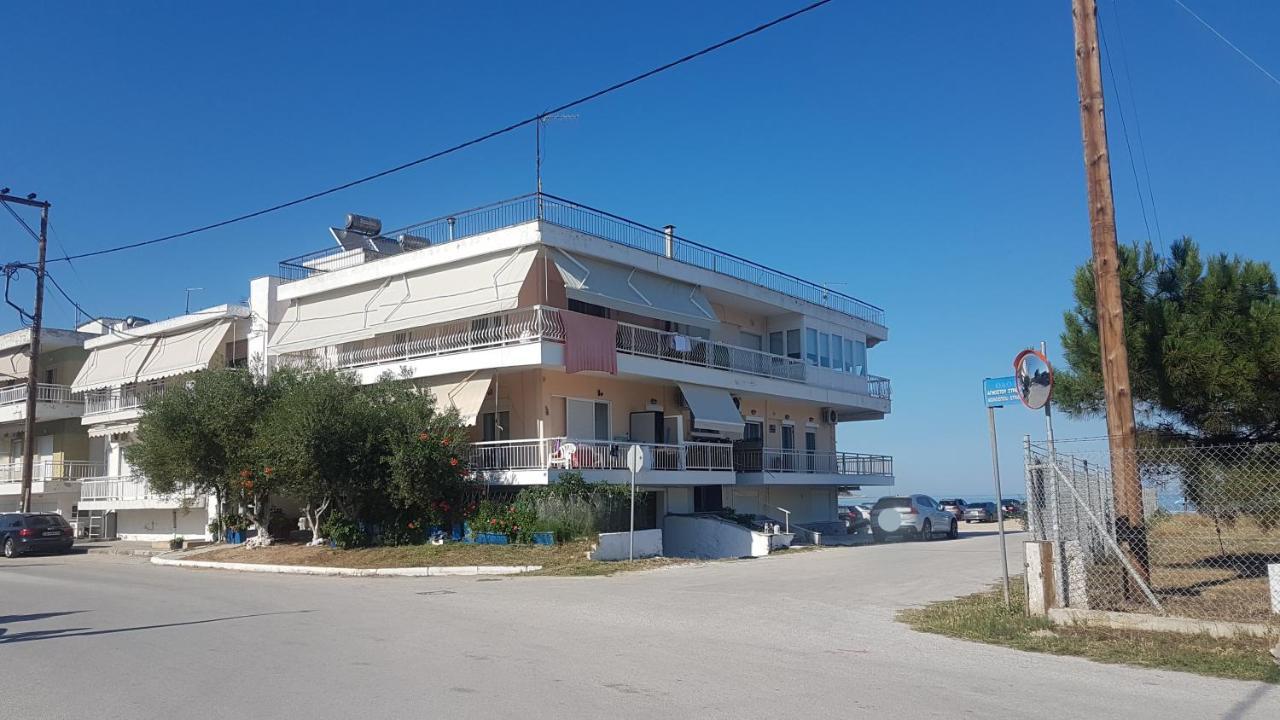 Eva Beach Studio Néa Péramos Exterior foto